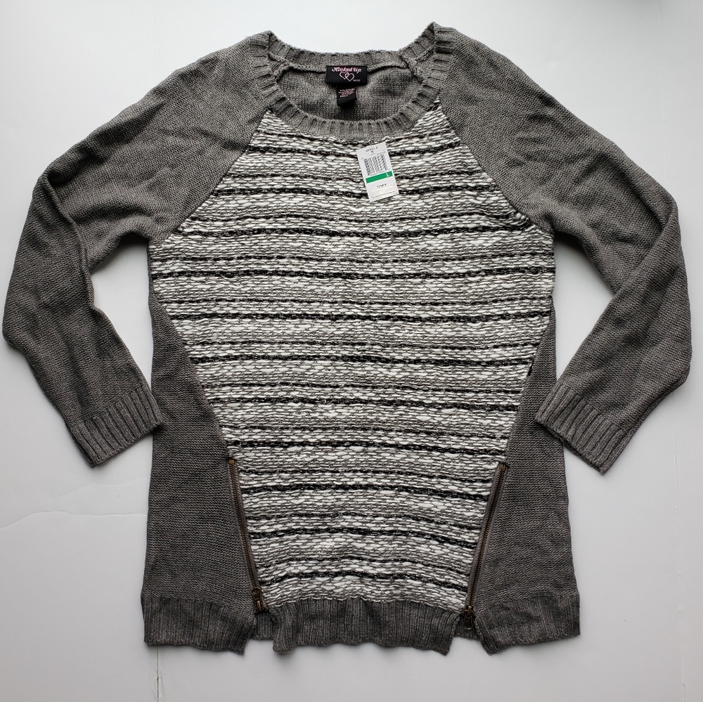 Hooked Up long Sleeve Sweater women sz Large gray